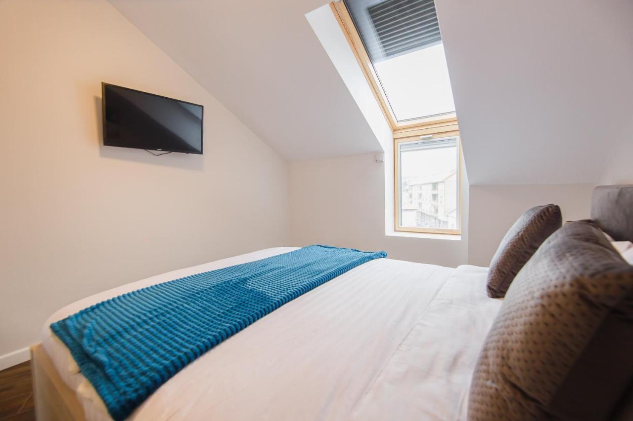 Skylight Loft Near City Center Oradea Bagian luar foto